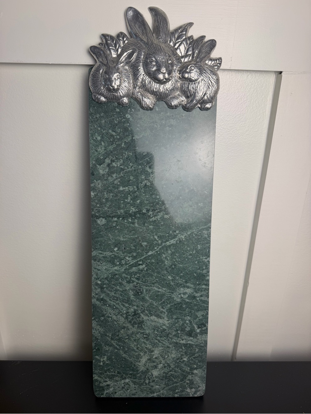 Vintage Arthur Court 1986 Green Marble Bunny Rabbit Cheese Board 20” x 6”